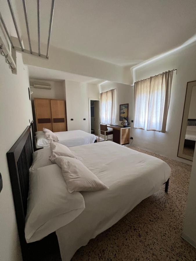 Locanda Lorena Hotel Porto Venere Exterior photo