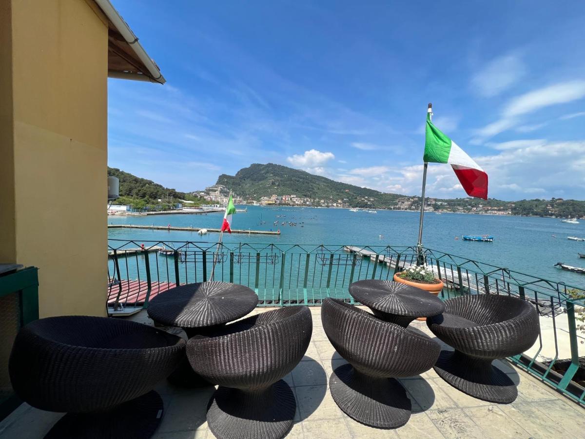 Locanda Lorena Hotel Porto Venere Exterior photo