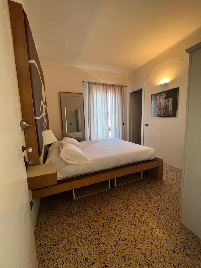 Locanda Lorena Hotel Porto Venere Exterior photo